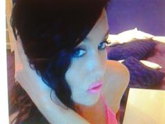 SexyLaylani-hot - female with brown hair webcam at xLoveCam
