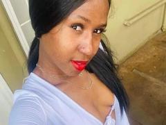 SexyLicciouss - female with black hair and  big tits webcam at xLoveCam