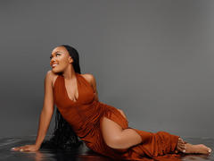 SexyLinda69 from xLoveCam