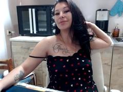 SexyLubov - female webcam at xLoveCam
