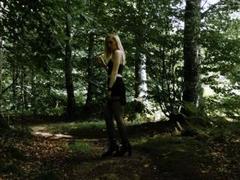 SexyMarinna - blond female with  big tits webcam at xLoveCam