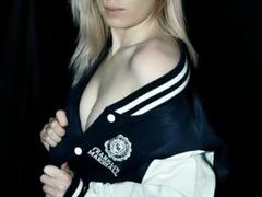 SexyMarinna - blond female with  big tits webcam at xLoveCam