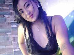 SexySerenaHot - female webcam at xLoveCam