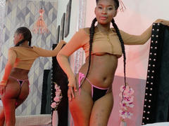 SweetEbonyLover - female with brown hair webcam at xLoveCam