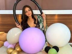 Samantha_Clay - female with brown hair webcam at ImLive