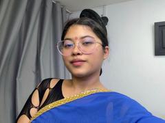 ShailaYojana - female with black hair webcam at xLoveCam