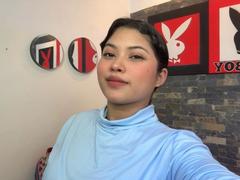 ShailaYojana - female with black hair webcam at xLoveCam