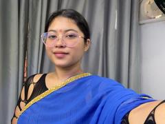 ShailaYojana - female with black hair webcam at xLoveCam