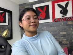 ShailaYojana - female with black hair webcam at xLoveCam