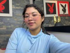 ShailaYojana - female with black hair webcam at xLoveCam