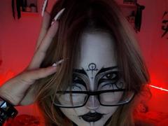 CristinWan - female with brown hair webcam at LiveJasmin