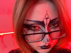 CristinWan - female with brown hair webcam at LiveJasmin