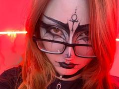 CristinWan - female with brown hair webcam at LiveJasmin
