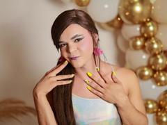 ShainaMonroe - shemale webcam at xLoveCam