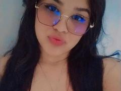 Shalyn - female webcam at xLoveCam