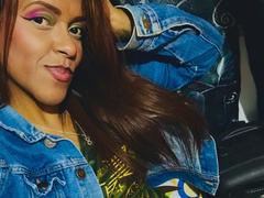 ShamanthaFire - female with brown hair webcam at xLoveCam
