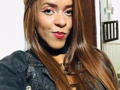 ShamanthaFire - female with brown hair webcam at xLoveCam