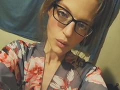 Shammie - female webcam at xLoveCam