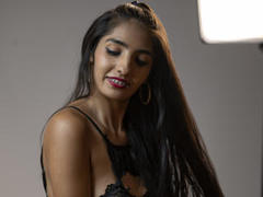 ShanelleCullen - female with black hair webcam at xLoveCam