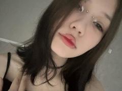 ShaniquaFairleigh - female with black hair webcam at xLoveCam