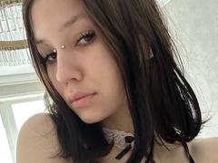 ShaniquaFairleigh from xLoveCam