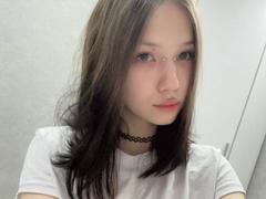 ShaniquaFairleigh - female with black hair webcam at xLoveCam
