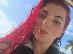 SharaLovee - female webcam at xLoveCam
