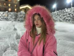 ShareGullage - female webcam at xLoveCam