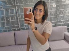 SharissWillian - female with black hair webcam at xLoveCam