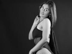 SharissWillian - female with black hair webcam at xLoveCam