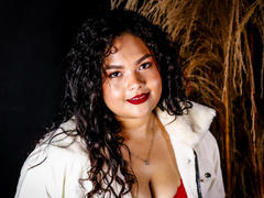 SharllotteQueen - female with brown hair and  small tits webcam at xLoveCam