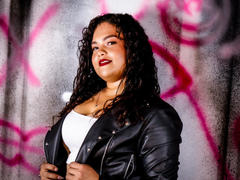 SharllotteQueen - female with brown hair and  small tits webcam at xLoveCam