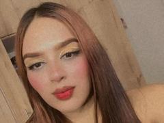 Sharon_Dubois - female with brown hair webcam at ImLive