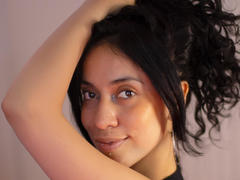 SharonKm - female with brown hair webcam at xLoveCam