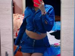 SharonKm - female with brown hair webcam at xLoveCam