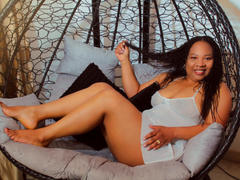 SharonNoa - female with black hair webcam at xLoveCam