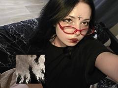 ShayHedglin - female with black hair webcam at xLoveCam