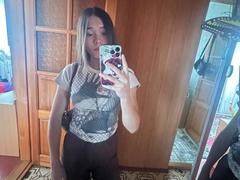 ShayWool - female with brown hair webcam at xLoveCam