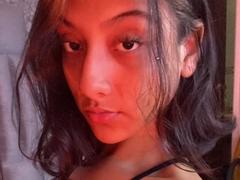 SheaCumDumpster - female with black hair webcam at xLoveCam