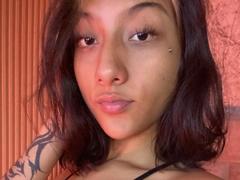SheaCumDumpster - female with black hair webcam at xLoveCam