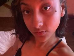 SheaCumDumpster - female with black hair webcam at xLoveCam