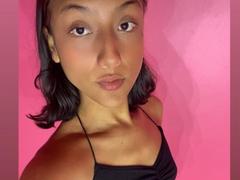 SheaCumDumpster from xLoveCam