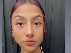 SheaCumDumpster - female with black hair webcam at xLoveCam