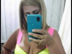 ShelbyLoirinhanal from xLoveCam