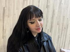 ShellyFire - female with black hair and  big tits webcam at xLoveCam