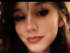 ShellyLili - blond female with  small tits webcam at xLoveCam