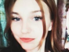 ShellyLili - blond female with  small tits webcam at xLoveCam