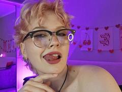 ShellyLove69 - female webcam at xLoveCam