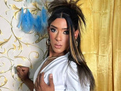 Shemalehexe-hot - female with black hair webcam at xLoveCam