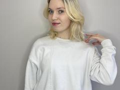 SheraSwayzer - female webcam at xLoveCam